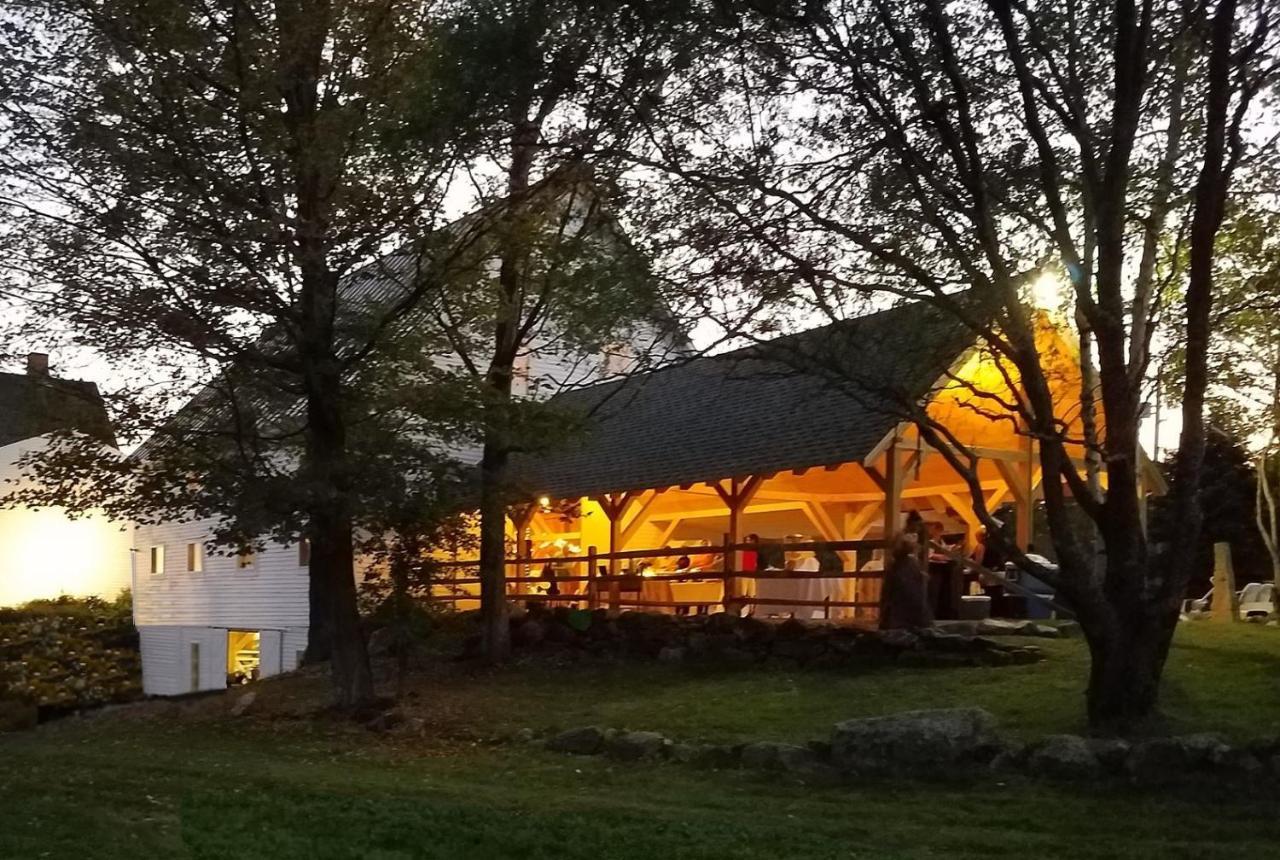 Highland Lake Inn Andover Ngoại thất bức ảnh