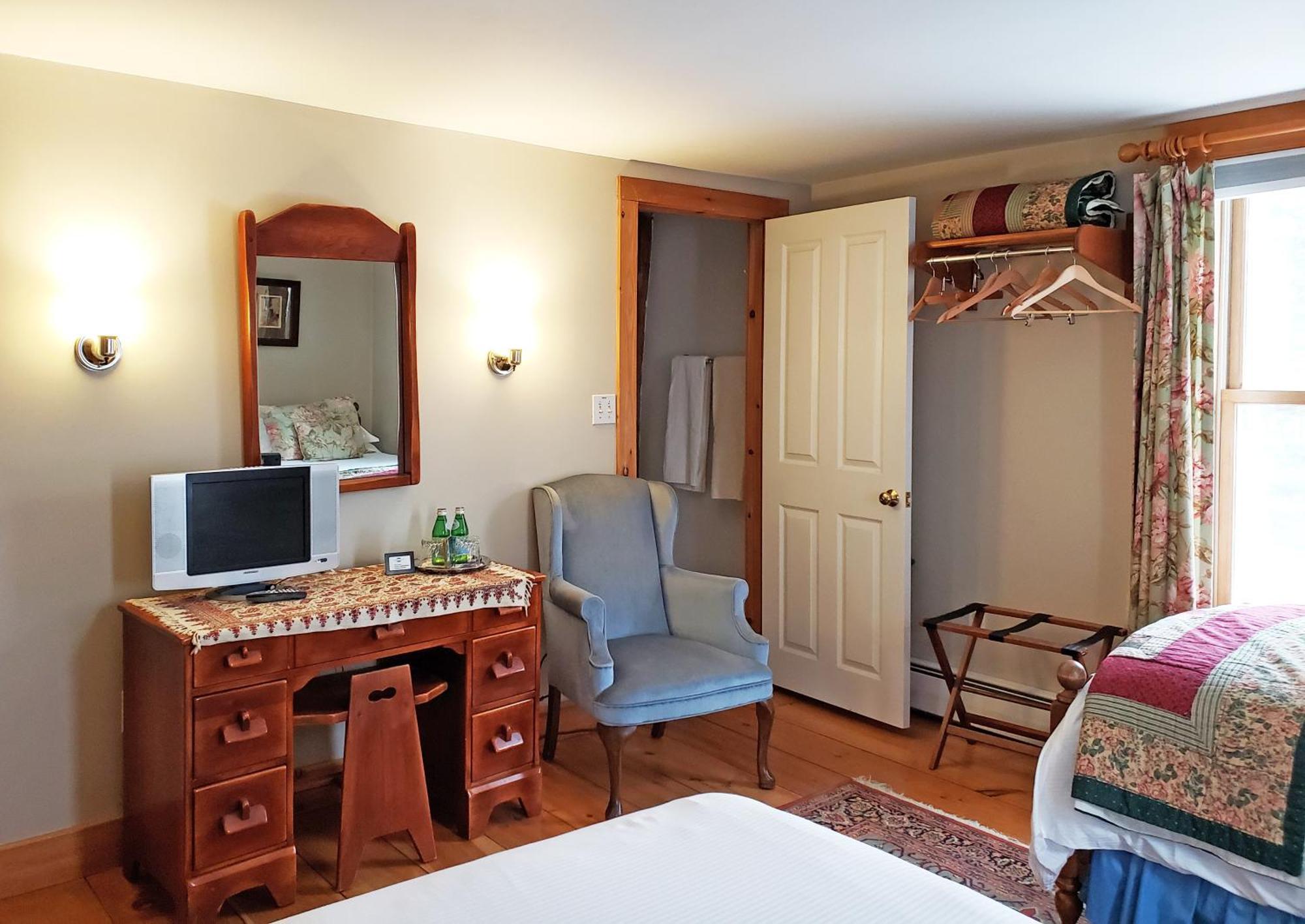 Highland Lake Inn Andover Phòng bức ảnh