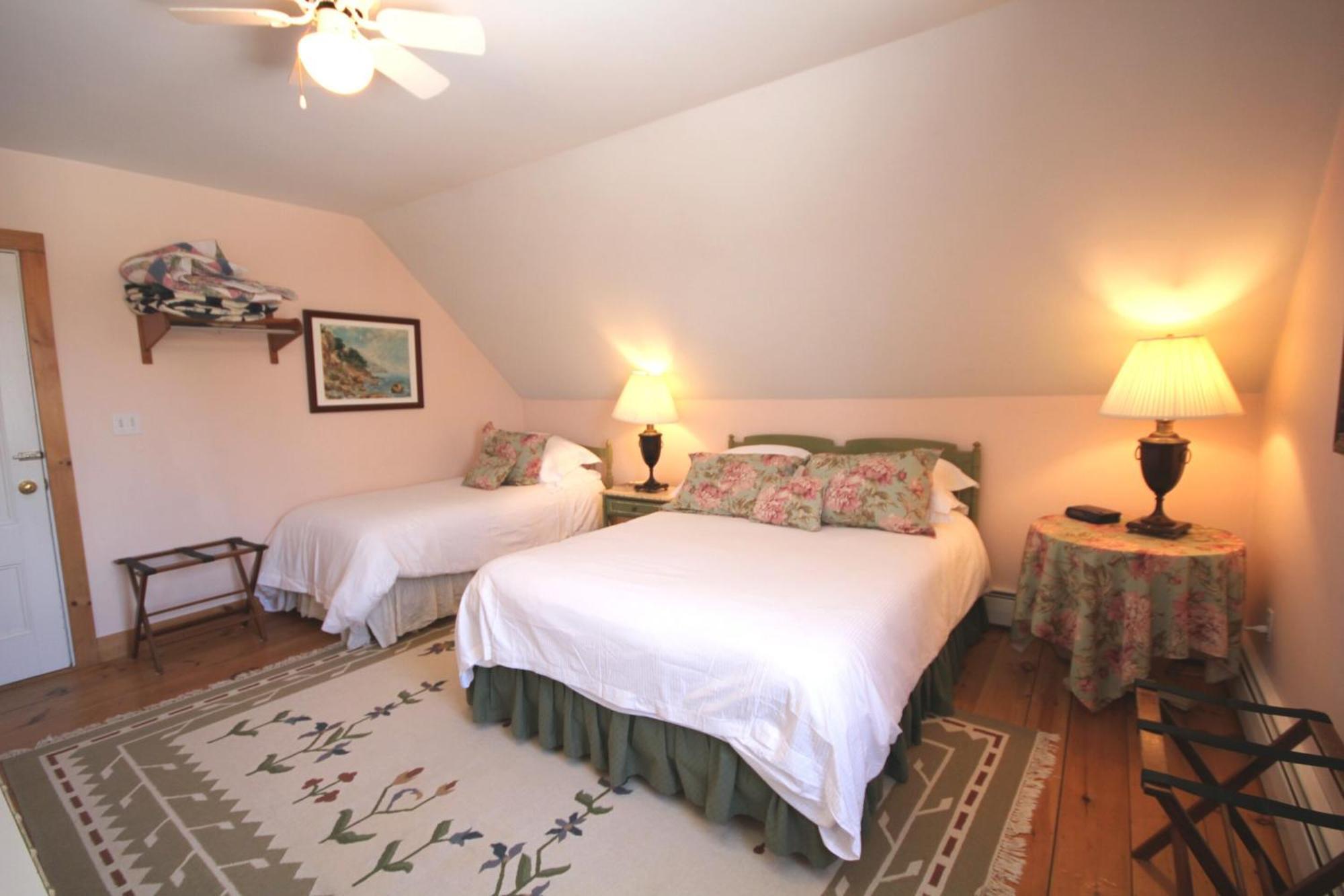 Highland Lake Inn Andover Phòng bức ảnh