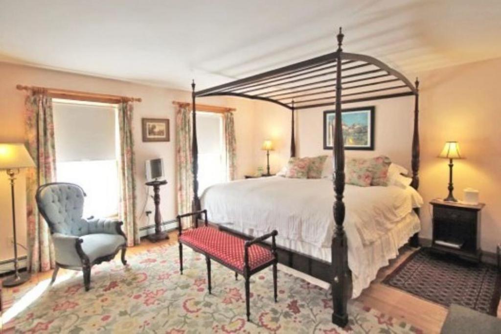 Highland Lake Inn Andover Ngoại thất bức ảnh